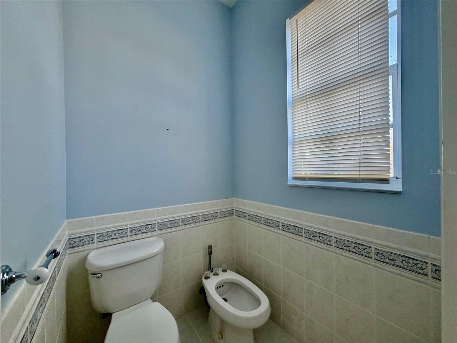 Image 24 of 38 For 17511 Floral Estate Drive