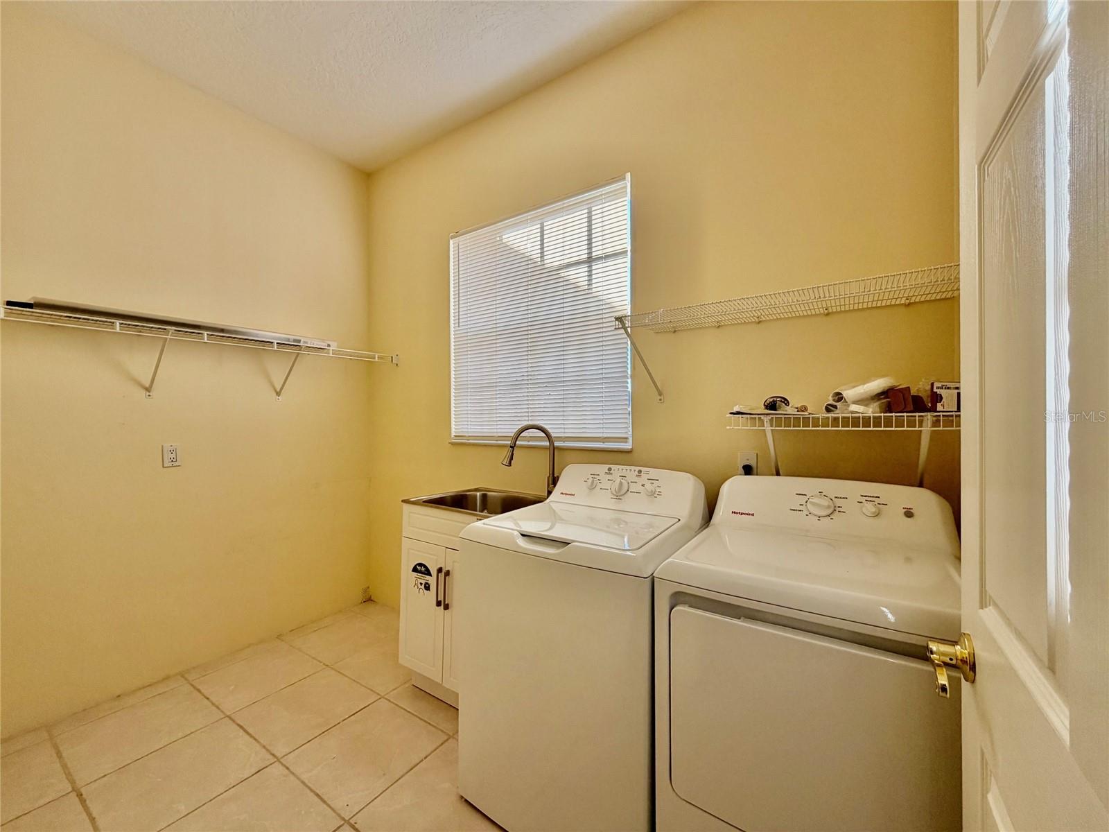 Image 33 of 38 For 17511 Floral Estate Drive