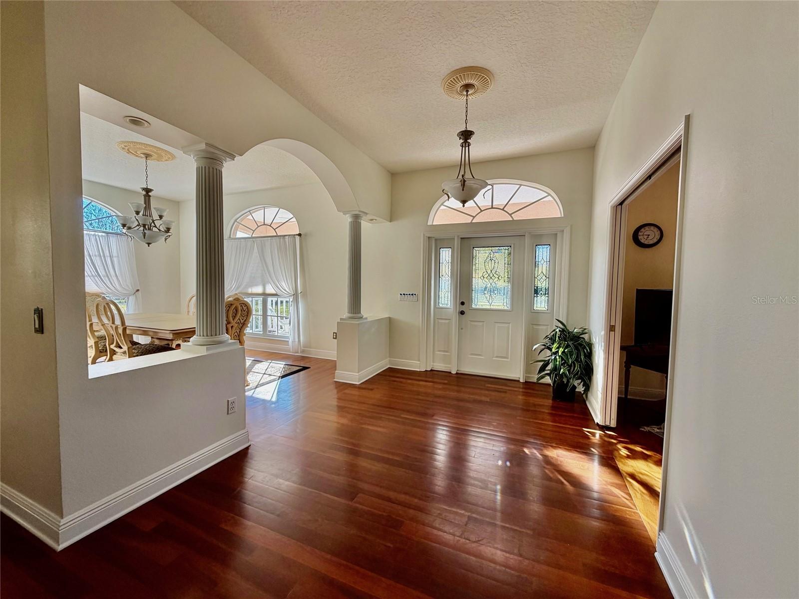 Image 4 of 38 For 17511 Floral Estate Drive