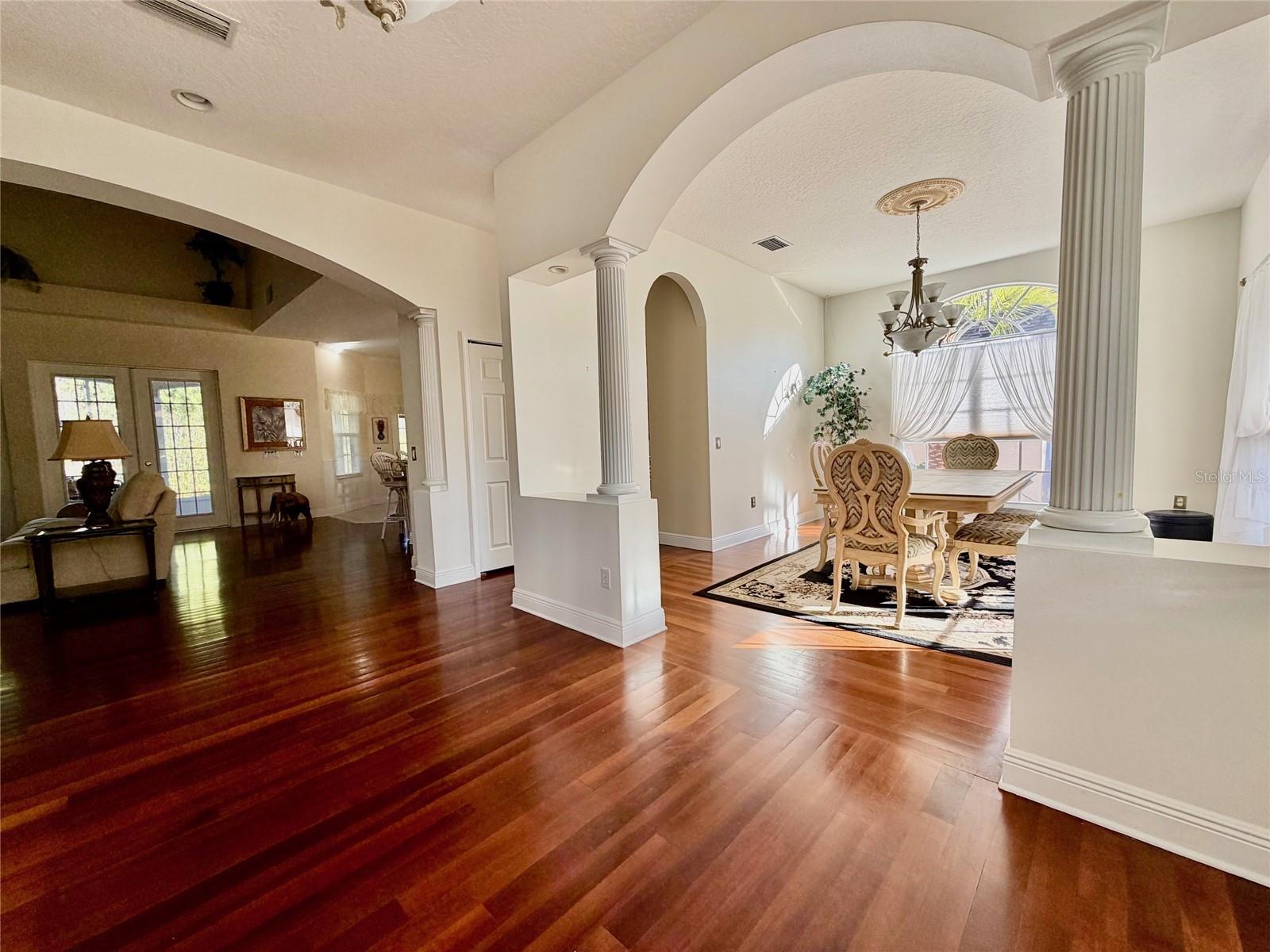 Image 5 of 38 For 17511 Floral Estate Drive