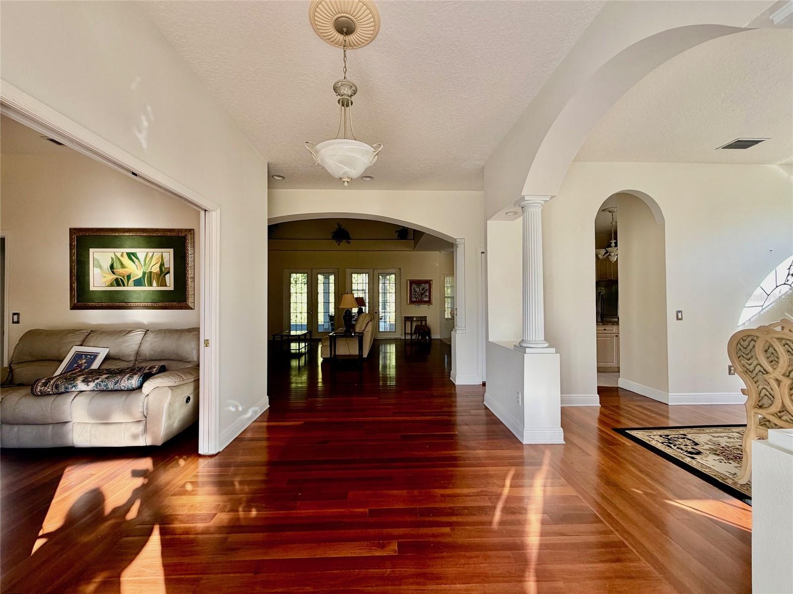 Image 7 of 38 For 17511 Floral Estate Drive