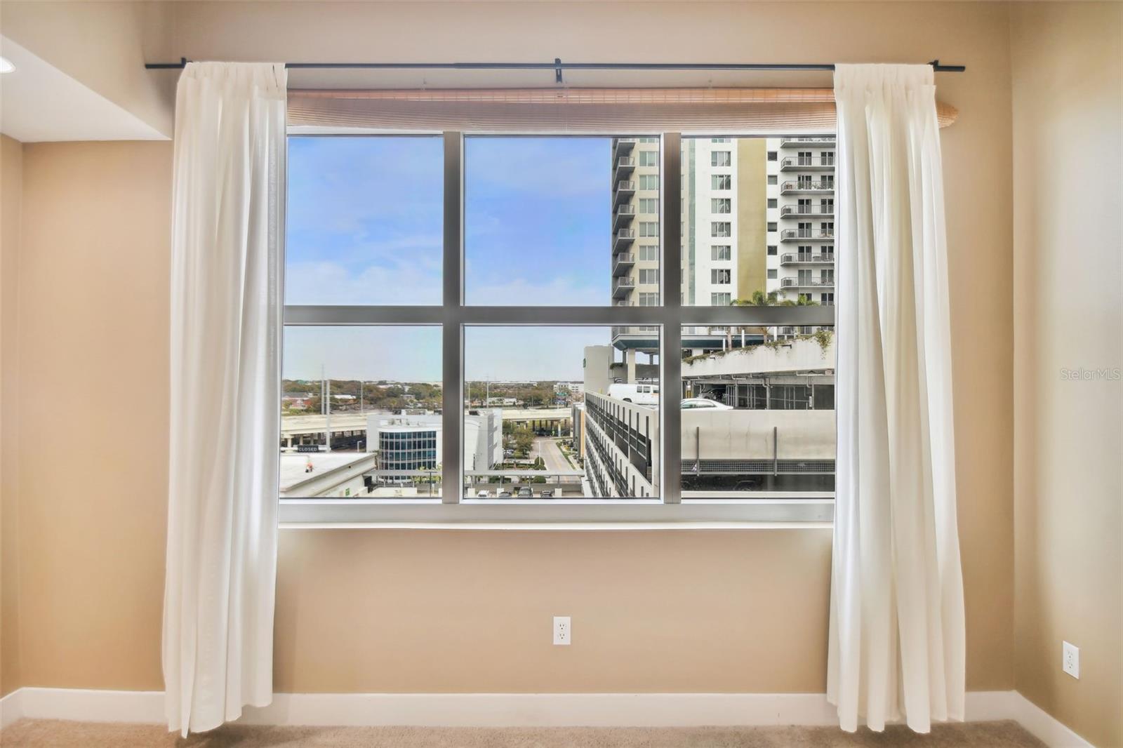 Image 2 of 50 For 1120 Kennedy Boulevard 820