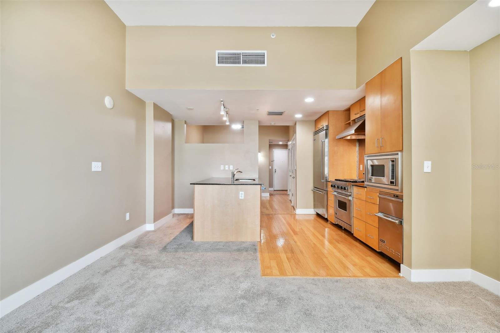 Image 20 of 50 For 1120 Kennedy Boulevard 820