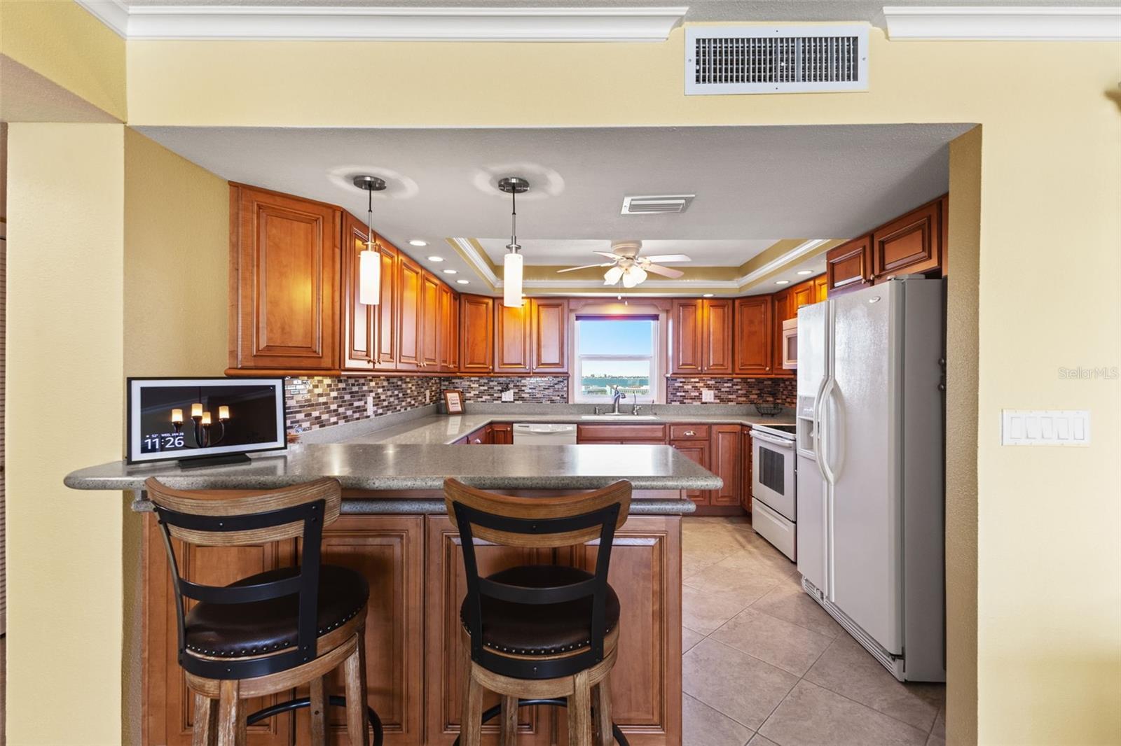 Image 18 of 41 For 5130 Brittany Drive S 808