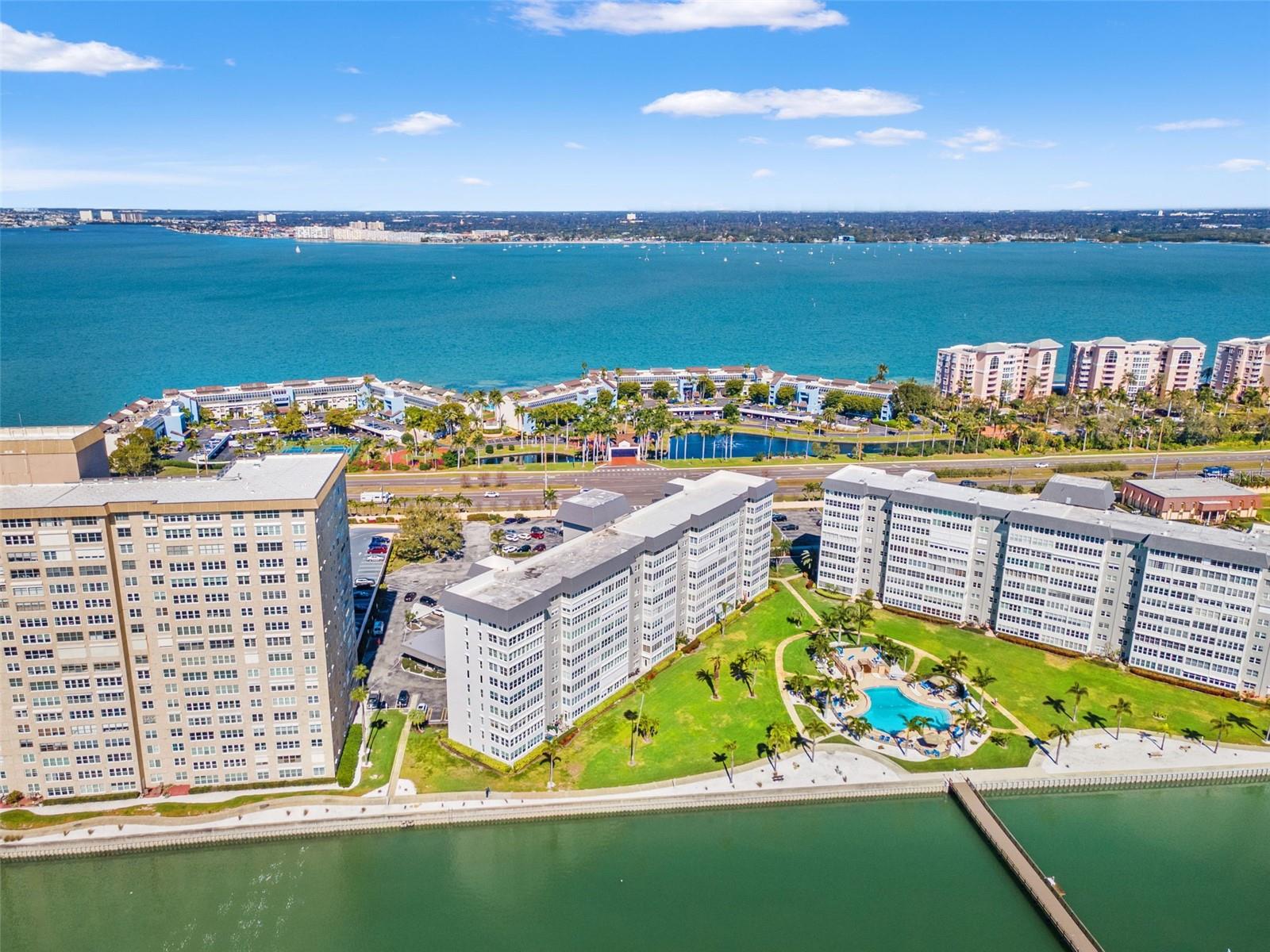 Image 36 of 41 For 5130 Brittany Drive S 808