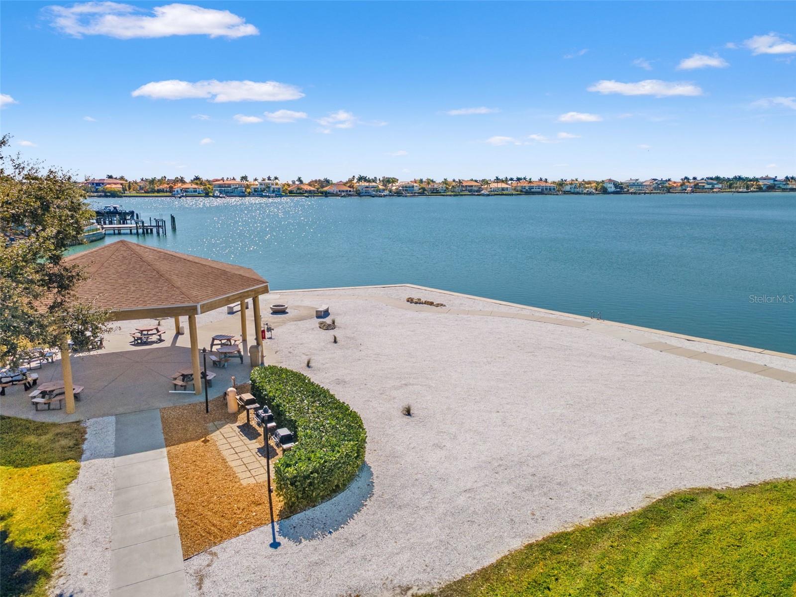 Image 39 of 41 For 5130 Brittany Drive S 808