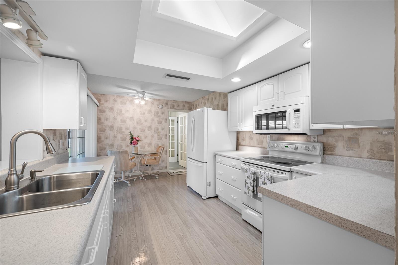 Image 15 of 40 For 14280 86th Terrace