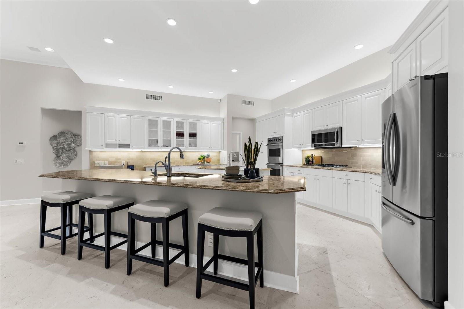 Image 20 of 70 For 2107 Pinnacle Circle S