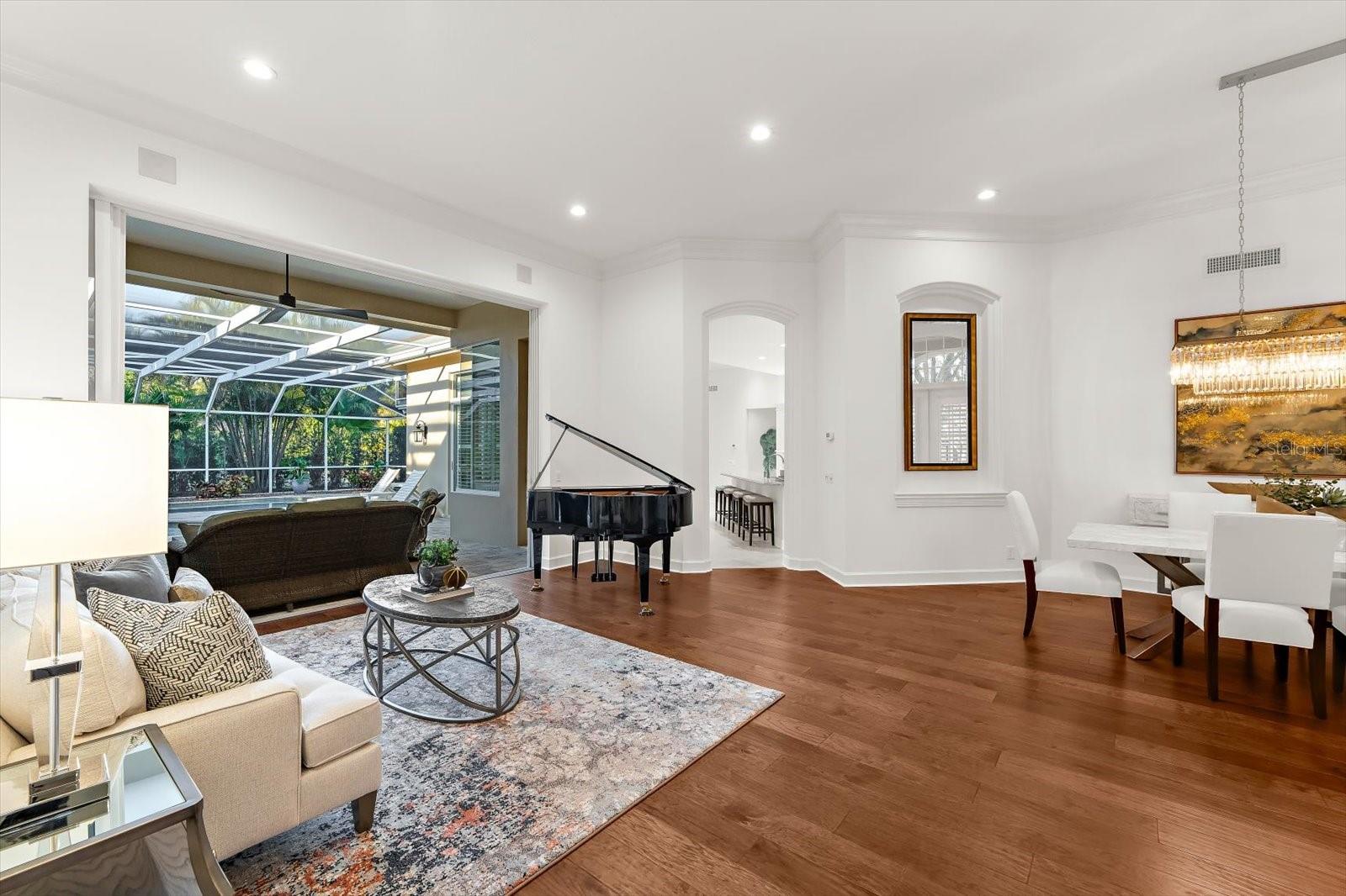 Image 6 of 70 For 2107 Pinnacle Circle S