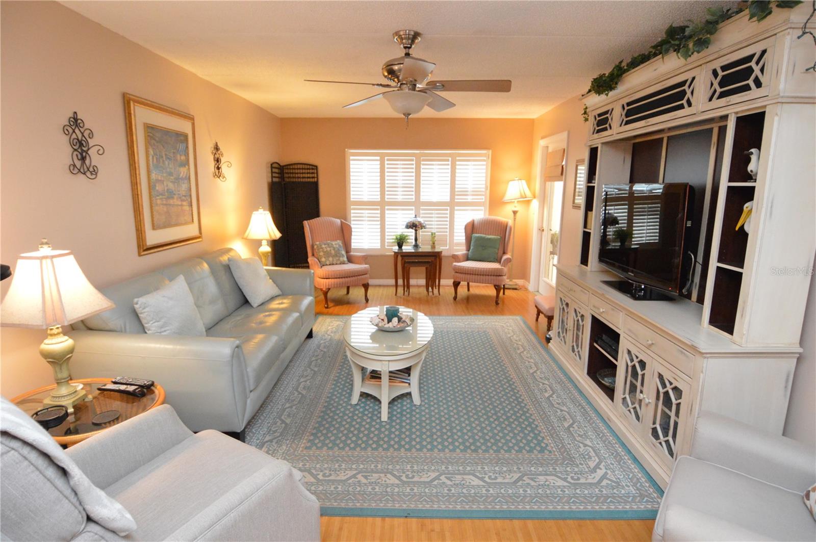 Image 16 of 100 For 12760 Indian Rocks Road 1110