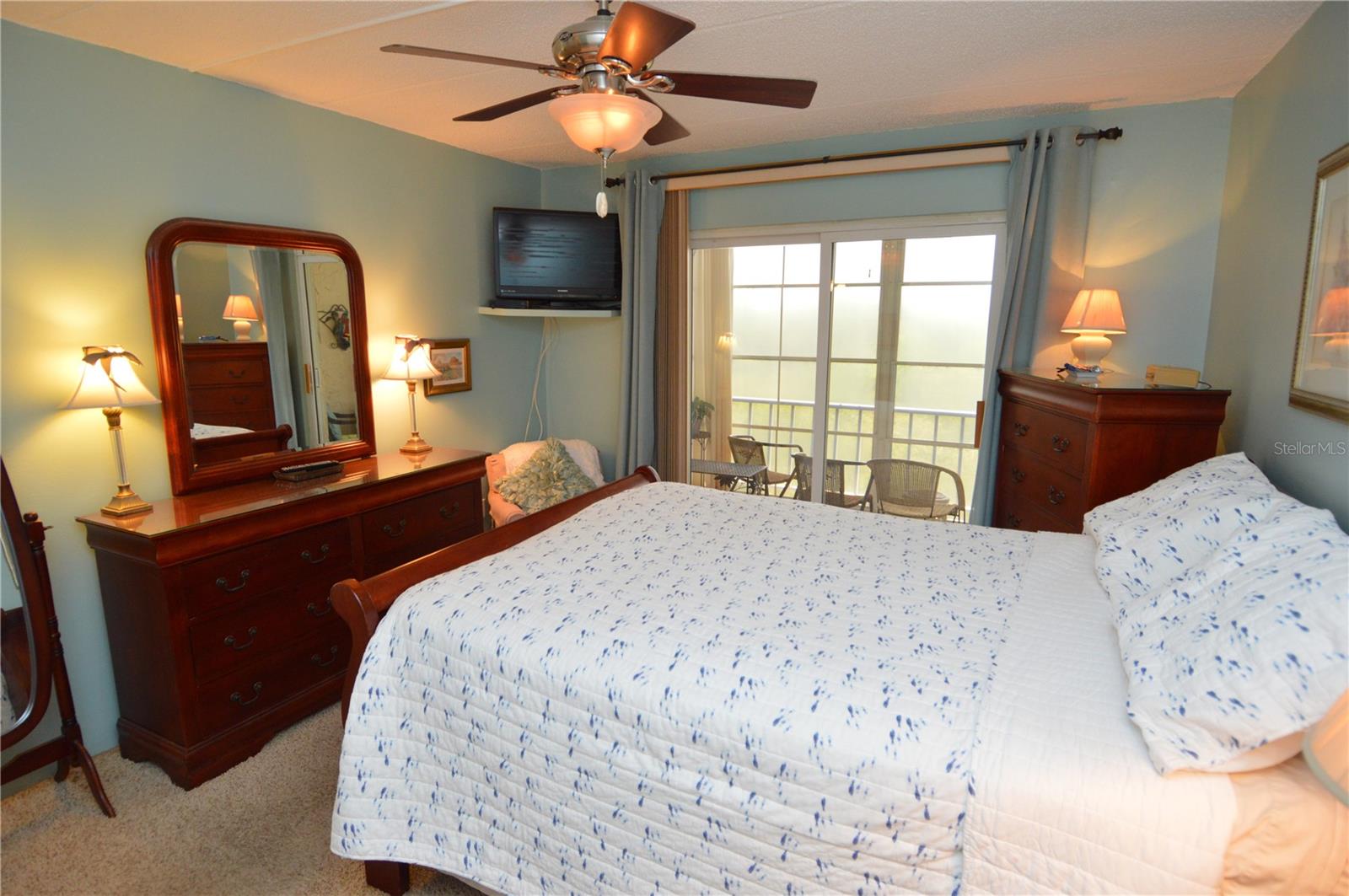 Image 33 of 100 For 12760 Indian Rocks Road 1110