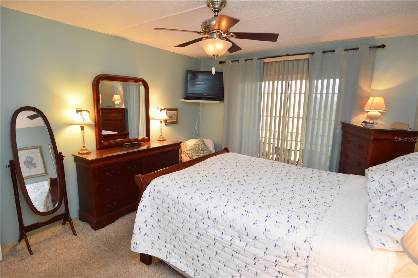 Image 34 of 100 For 12760 Indian Rocks Road 1110