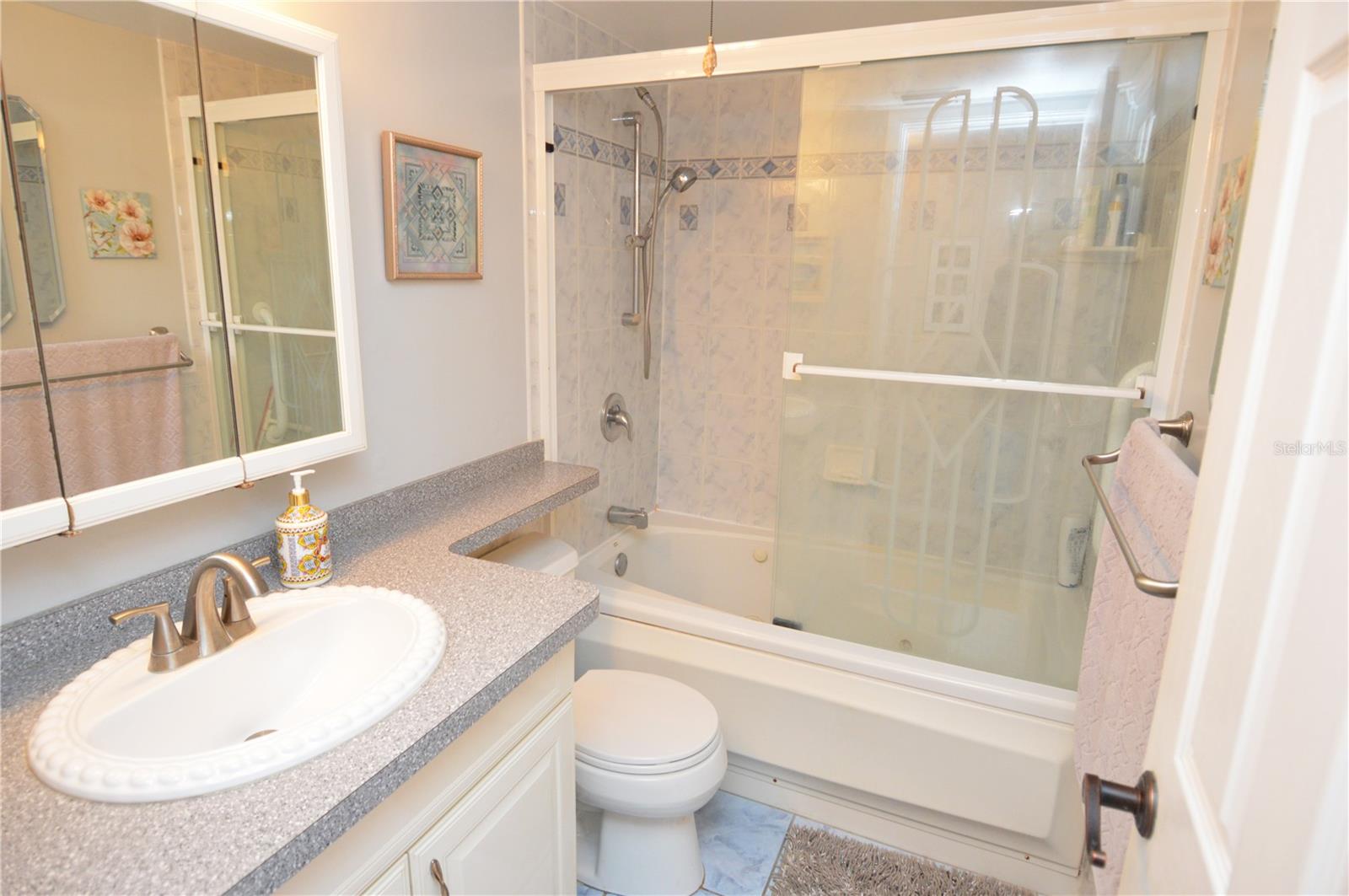 Image 39 of 100 For 12760 Indian Rocks Road 1110