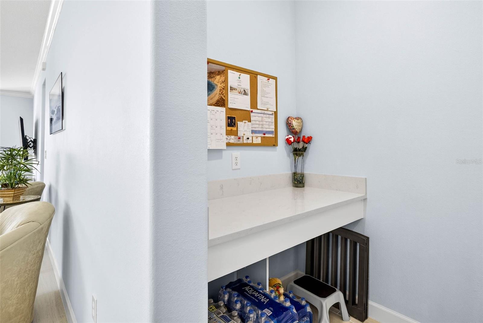 Image 10 of 56 For 17245 Star Banks St