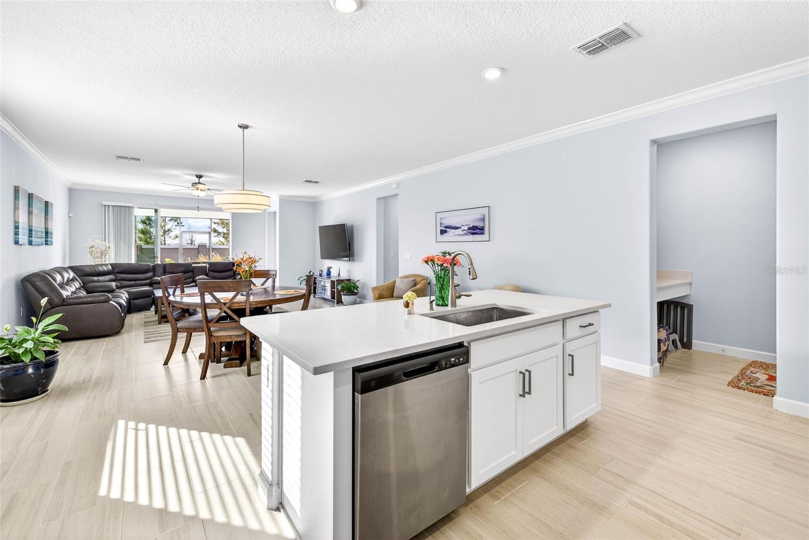 Image 15 of 56 For 17245 Star Banks St