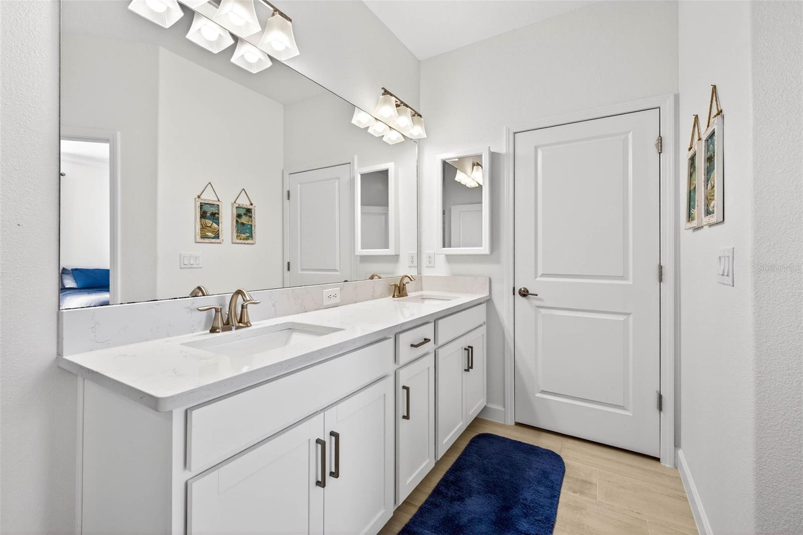 Image 30 of 56 For 17245 Star Banks St