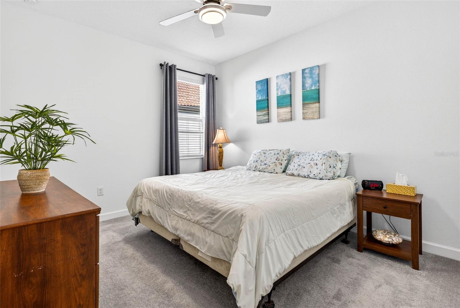 Image 32 of 56 For 17245 Star Banks St