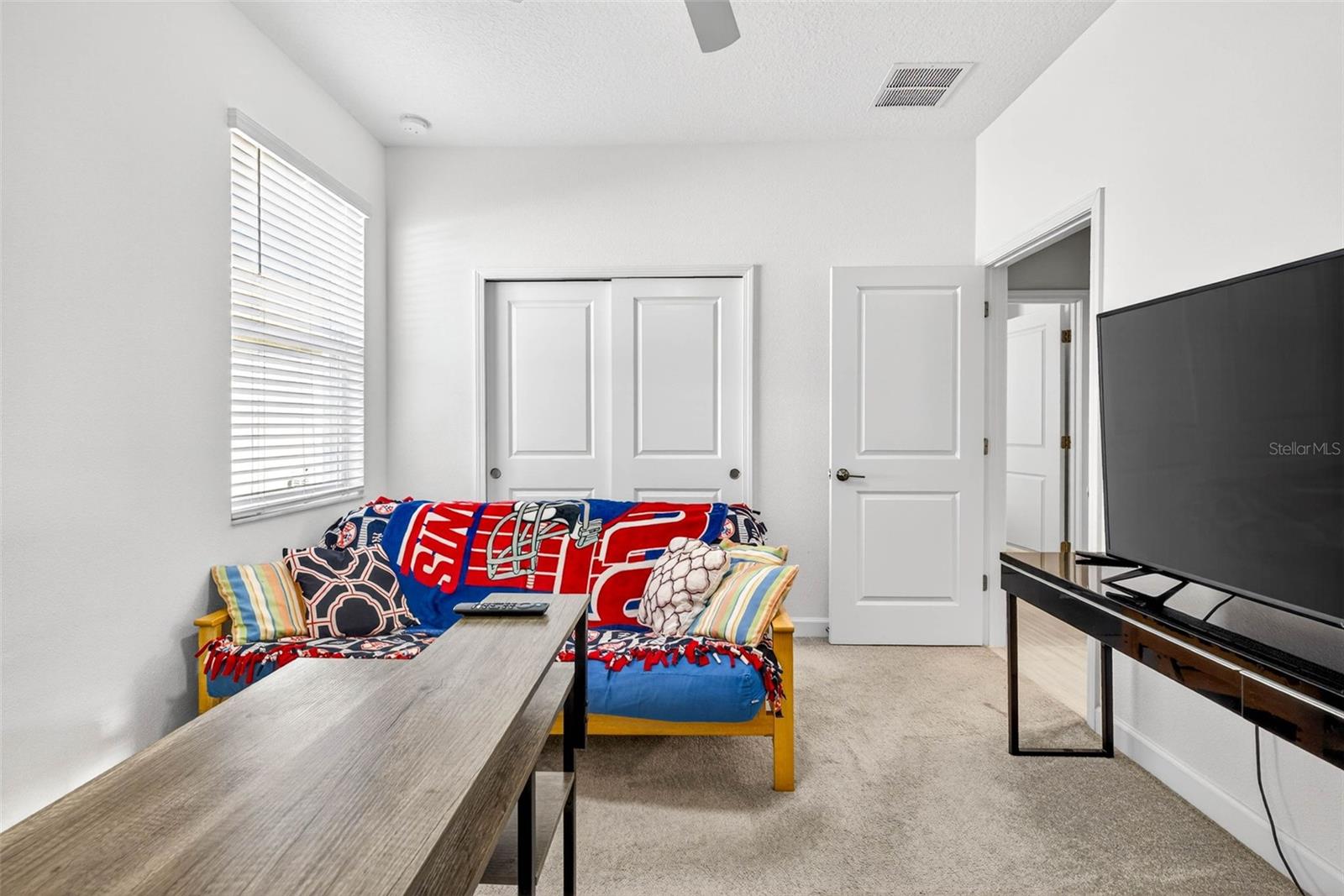 Image 35 of 56 For 17245 Star Banks St