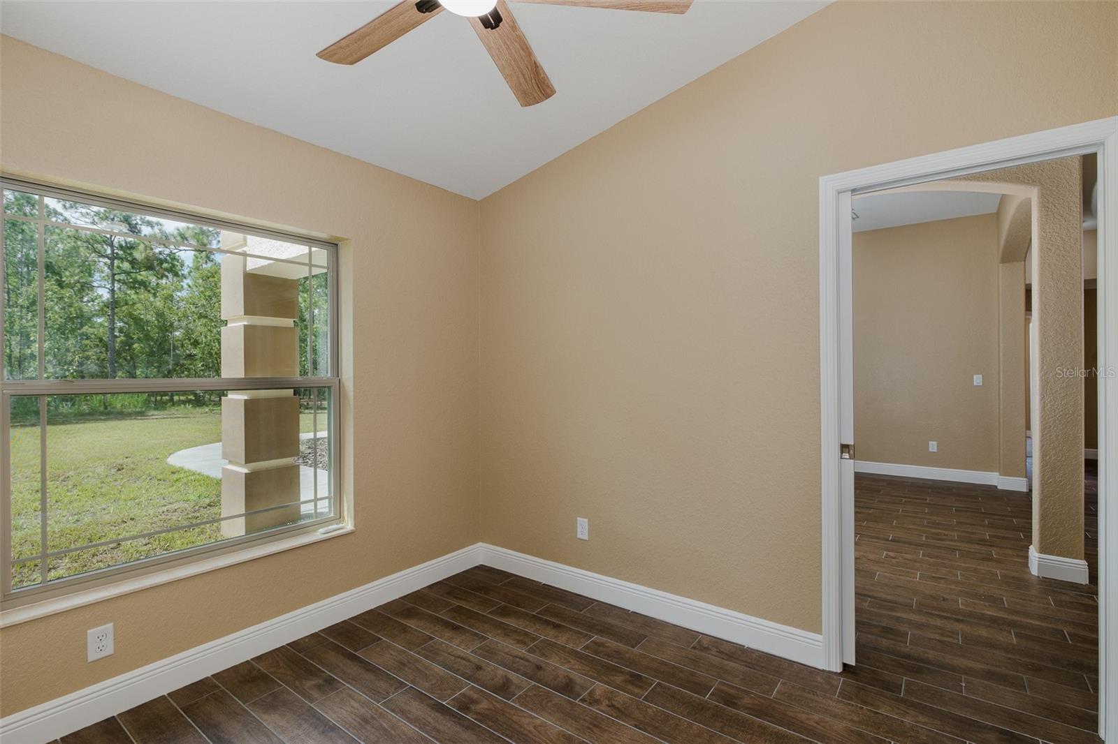 Image 15 of 64 For 15043 Hidden Deer Trail