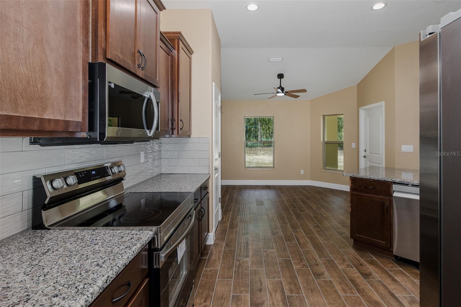 Image 21 of 64 For 15043 Hidden Deer Trail