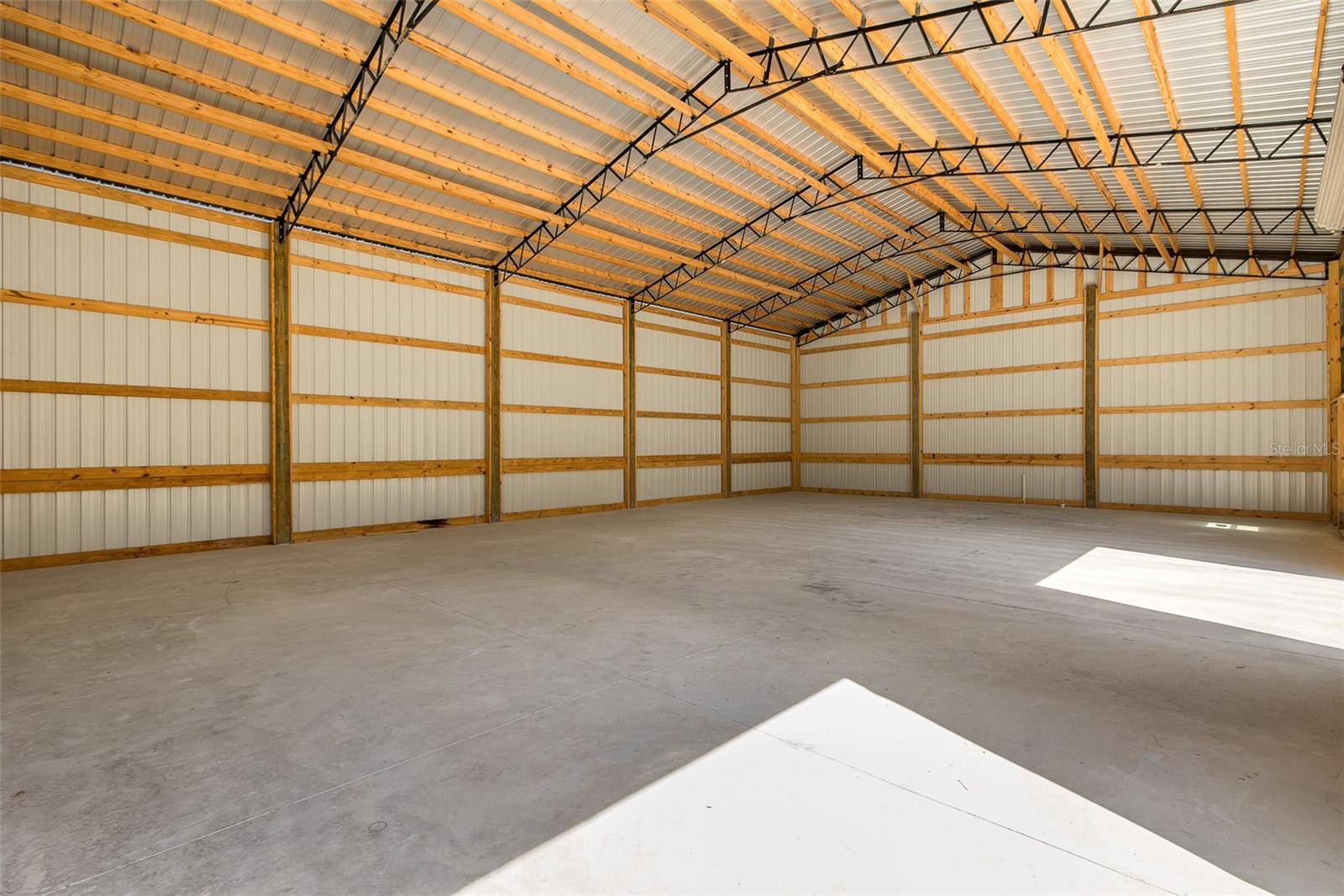 Image 52 of 64 For 15043 Hidden Deer Trail