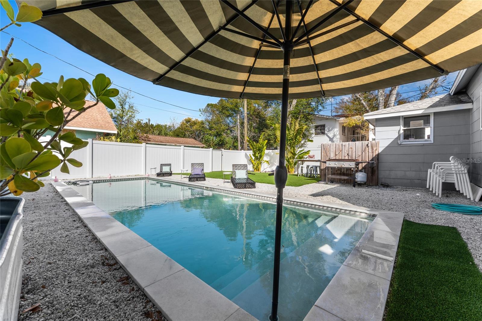 Image 2 of 61 For 783 30th Avenue N