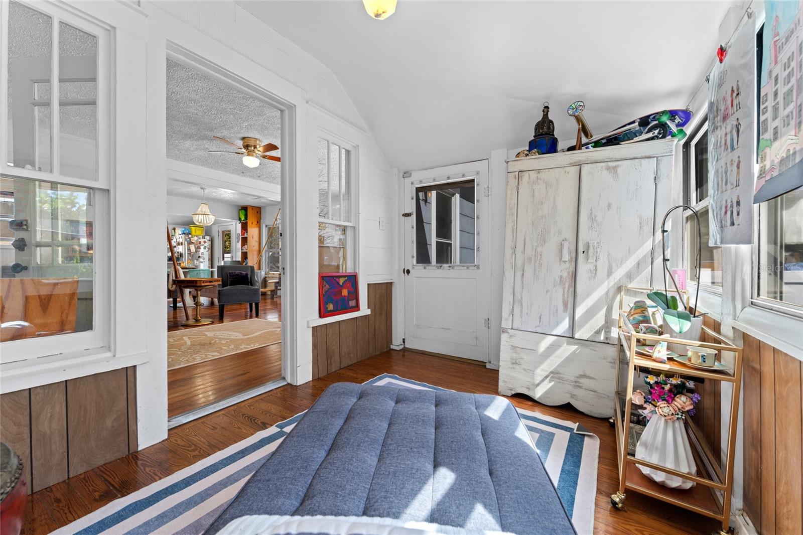 Image 5 of 61 For 783 30th Avenue N