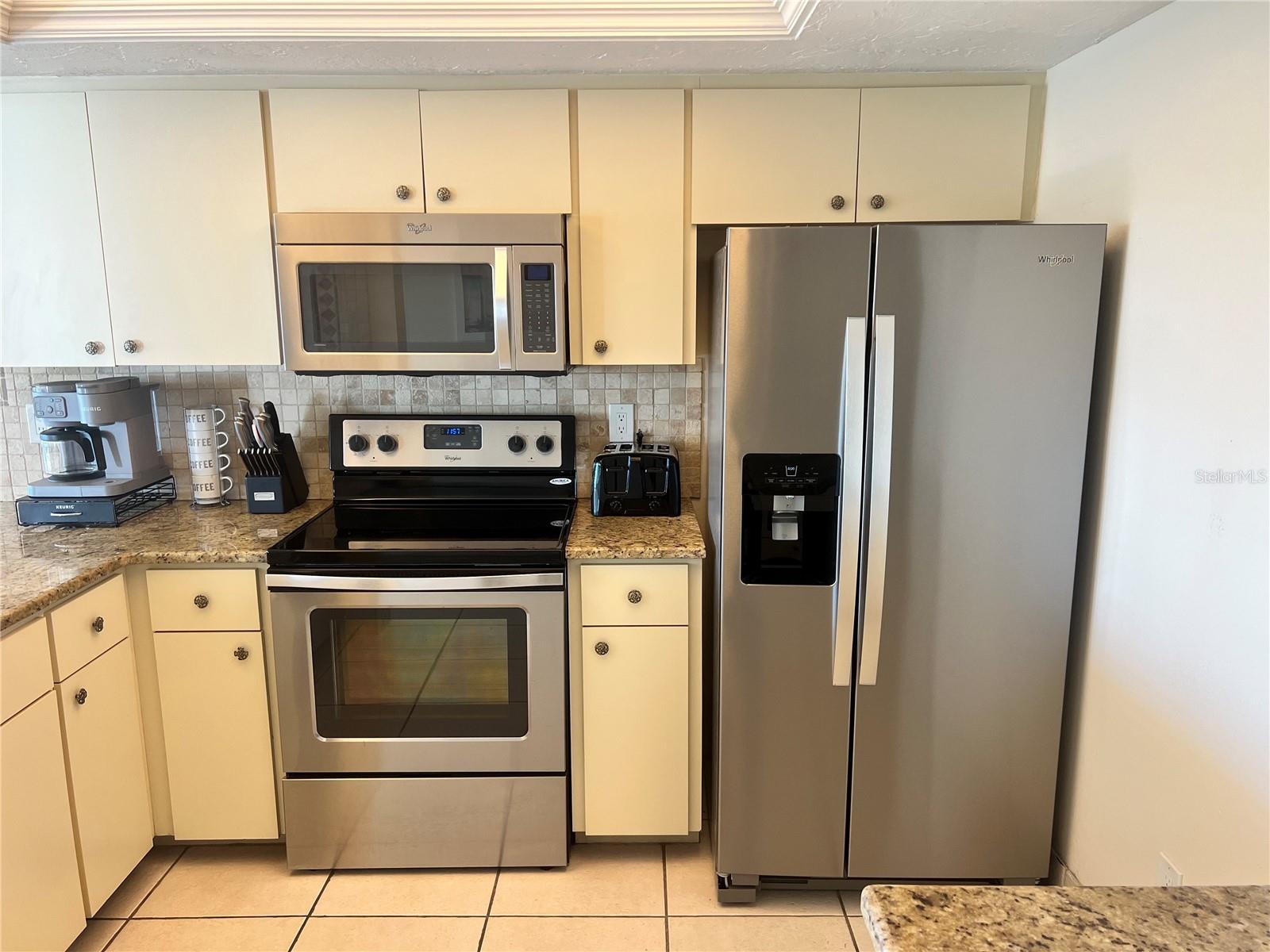 Image 10 of 41 For 1001 Point Of Rocks Road 609