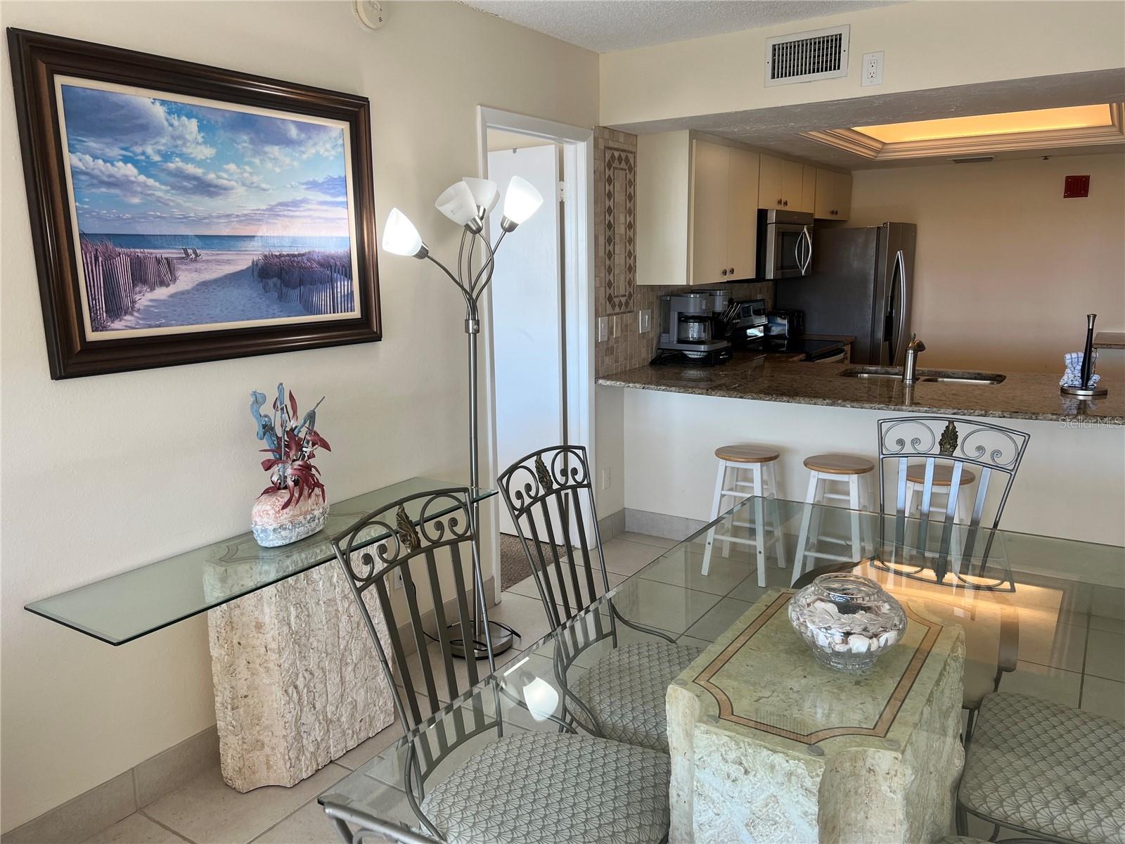 Image 15 of 41 For 1001 Point Of Rocks Road 609