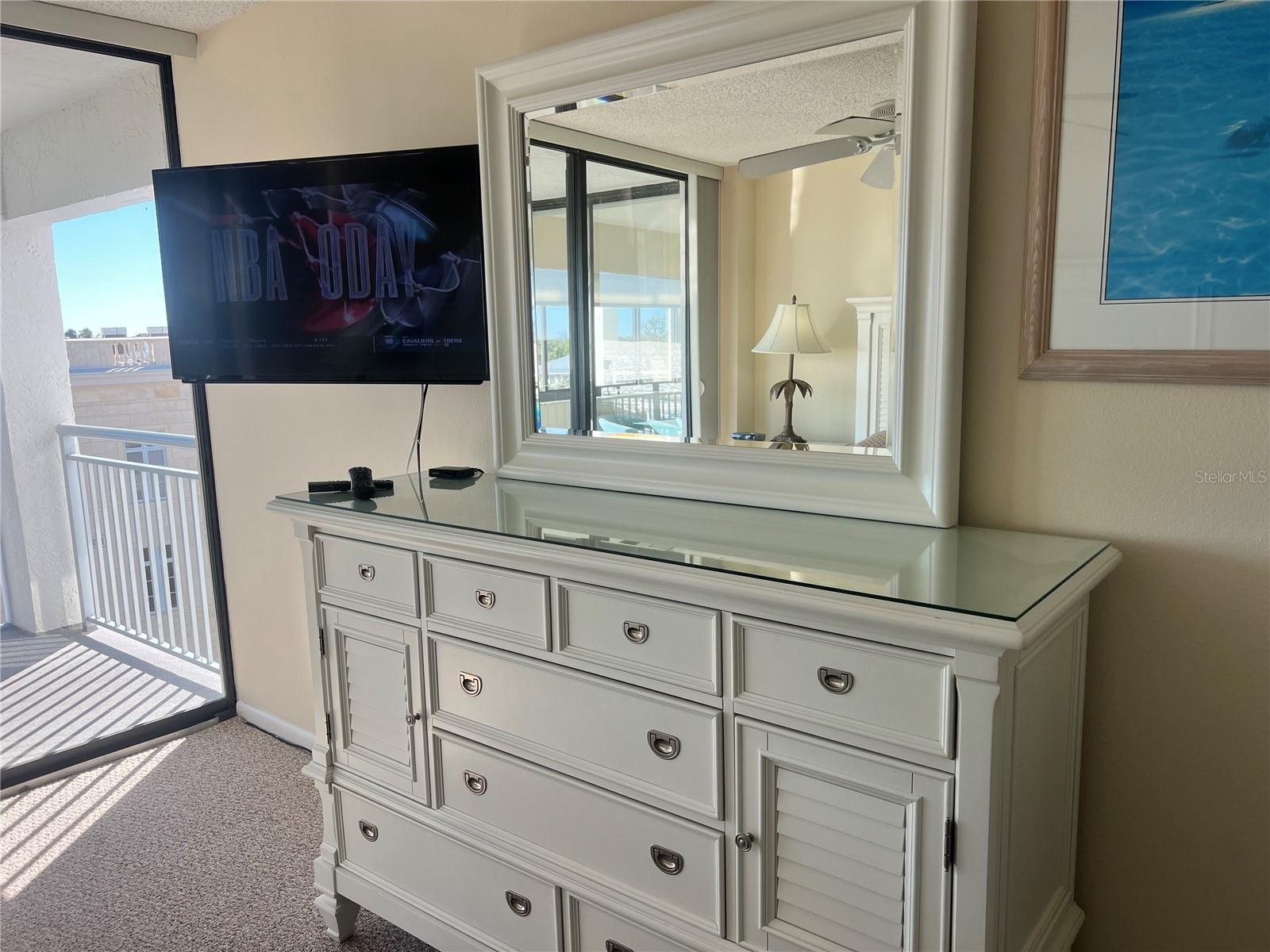 Image 18 of 41 For 1001 Point Of Rocks Road 609