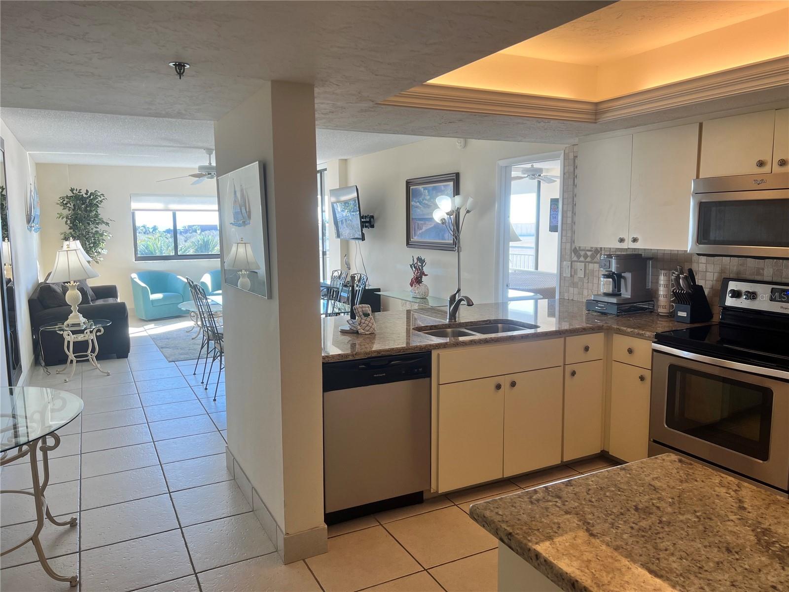 Image 8 of 41 For 1001 Point Of Rocks Road 609