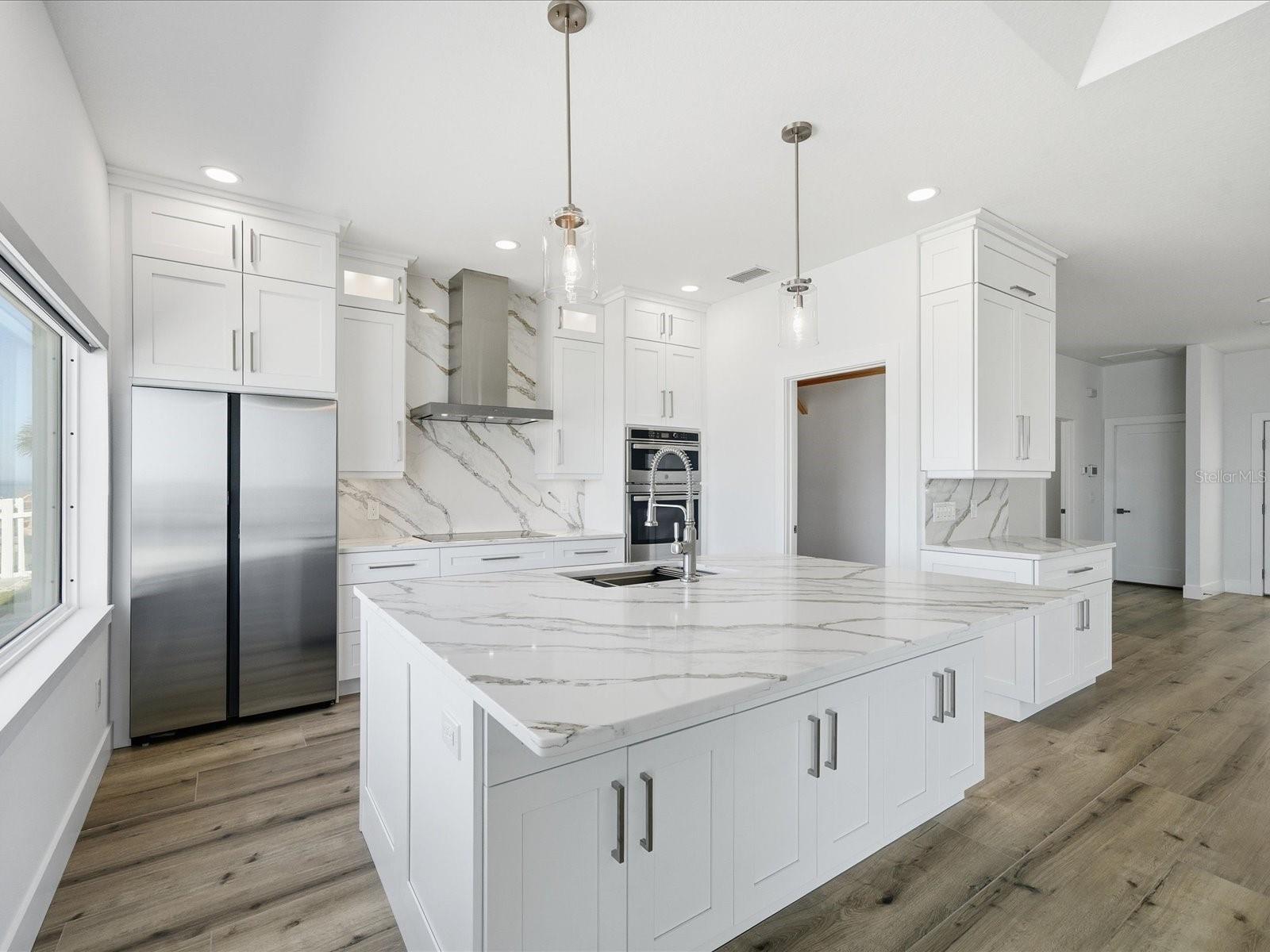 Image 10 of 66 For 1909 Gulfview Drive