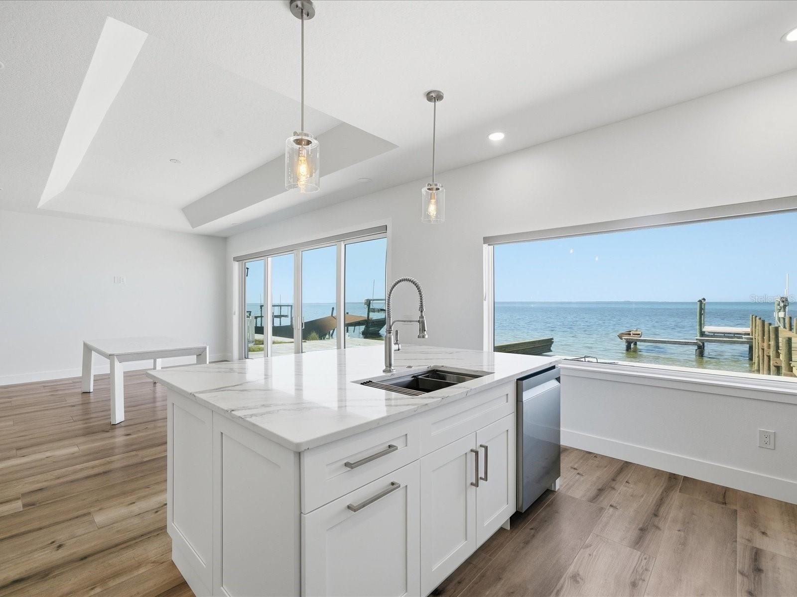 Image 14 of 66 For 1909 Gulfview Drive