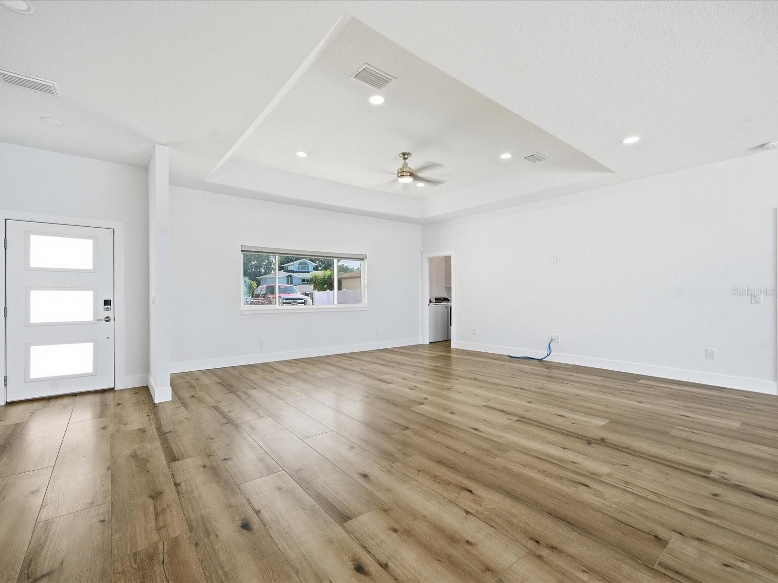 Image 28 of 66 For 1909 Gulfview Drive