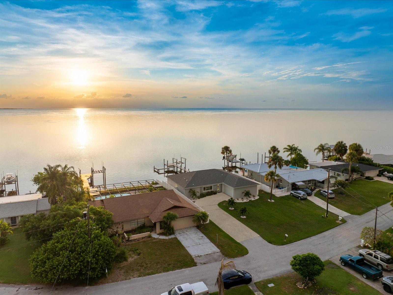 Image 45 of 66 For 1909 Gulfview Drive