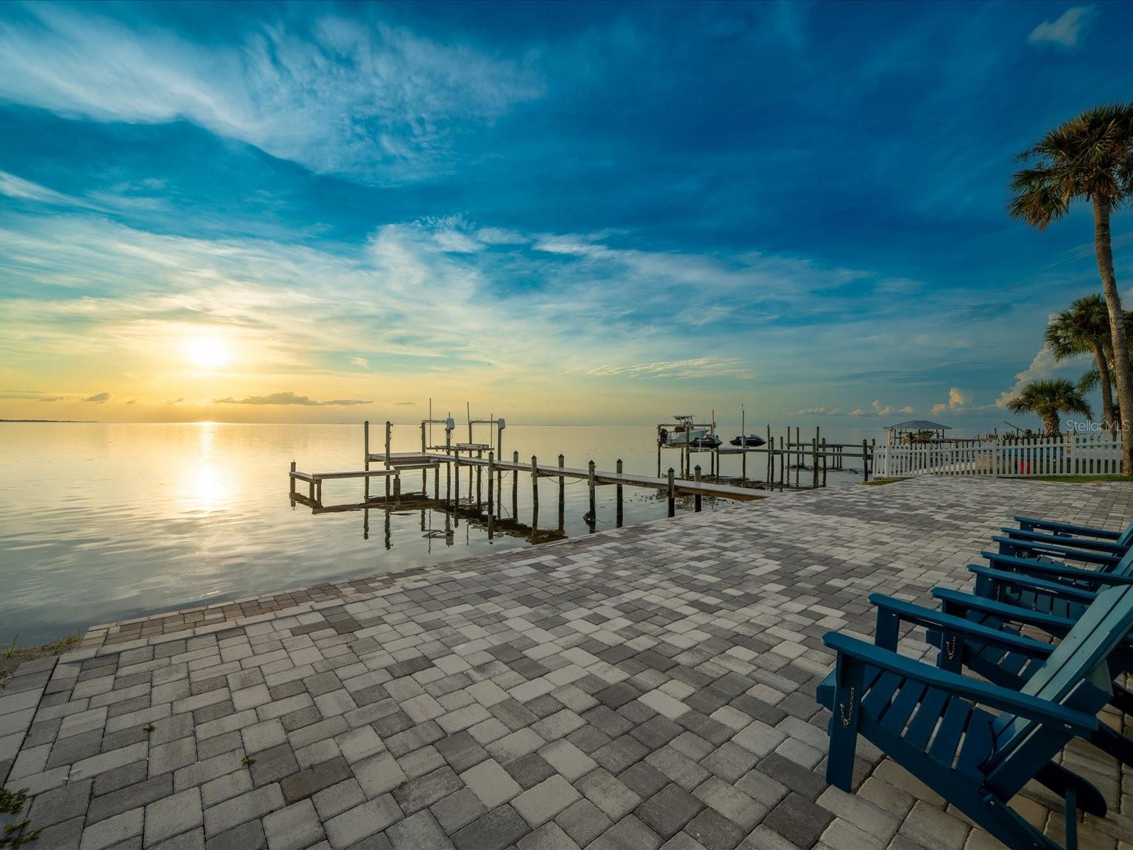 Image 6 of 66 For 1909 Gulfview Drive