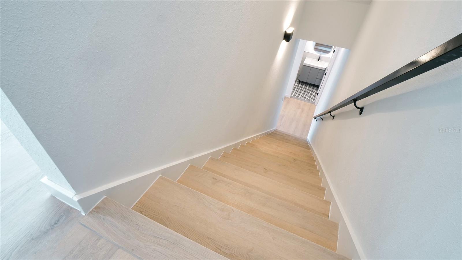 Image 27 of 63 For 2118 4th Street