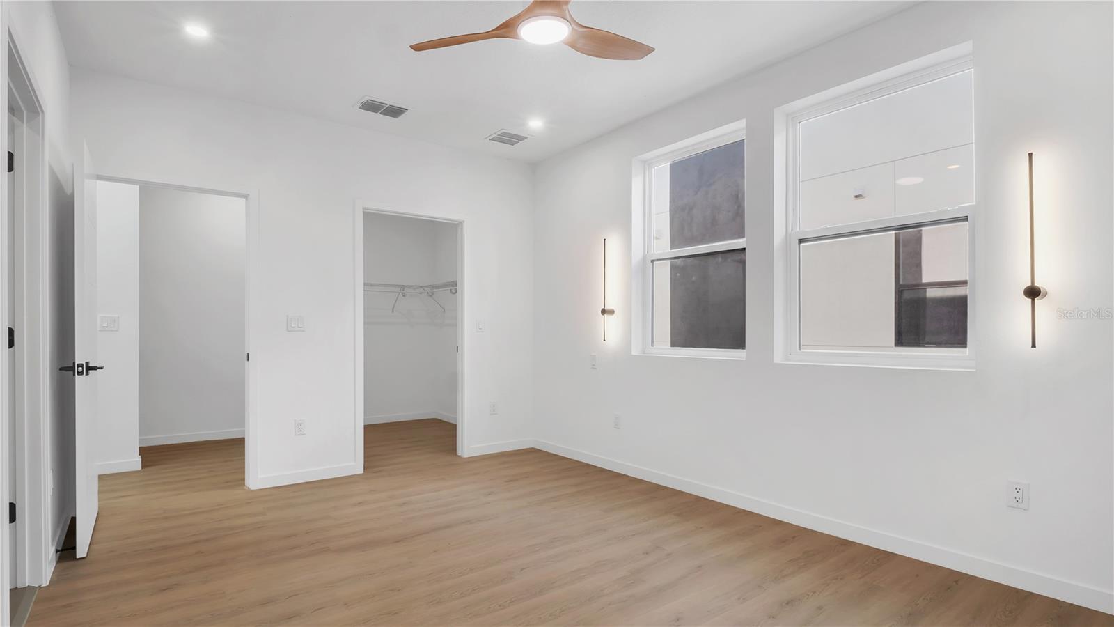 Image 36 of 63 For 2118 4th Street