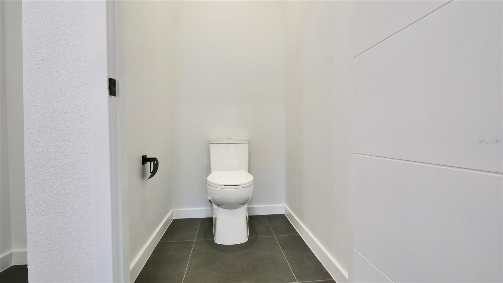 Image 40 of 63 For 2118 4th Street