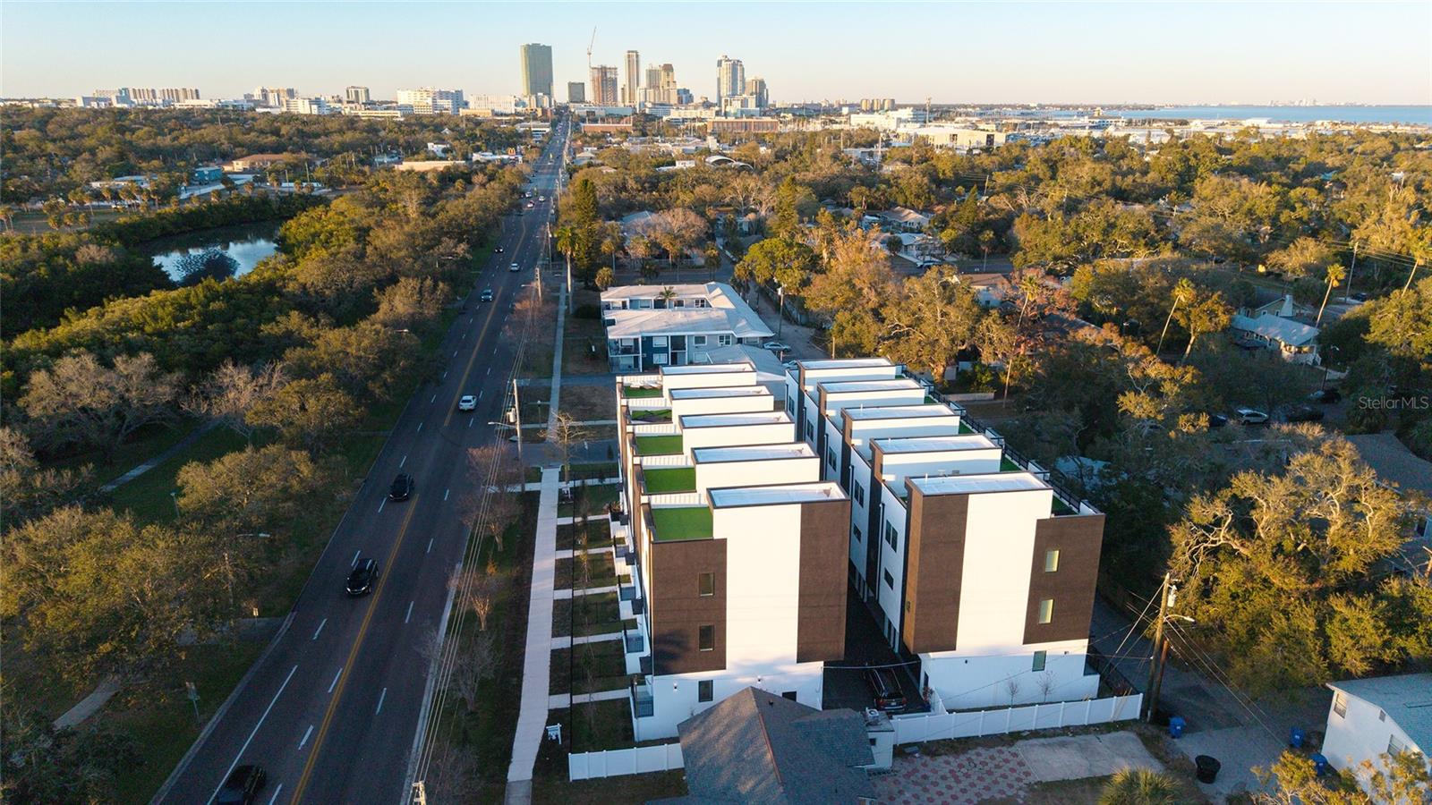 Image 7 of 63 For 2118 4th Street