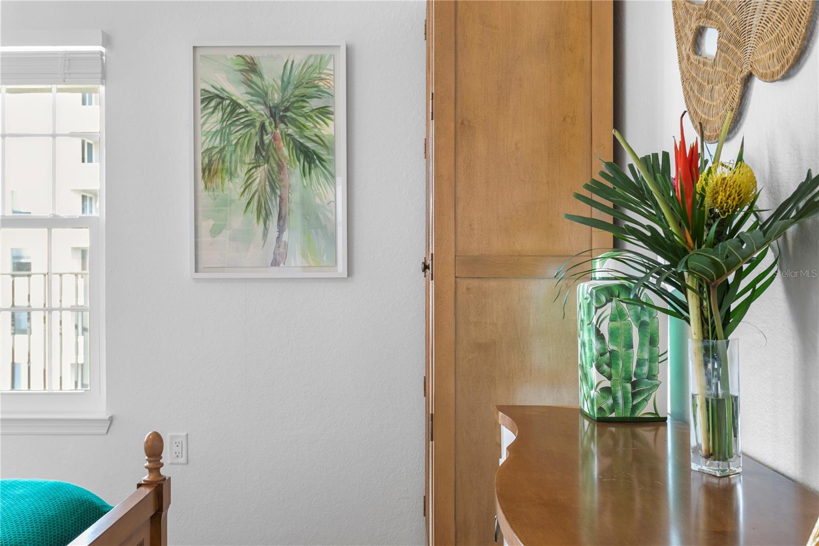 Image 23 of 51 For 200 4th Avenue S 401