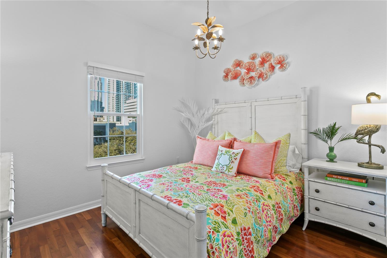 Image 30 of 51 For 200 4th Avenue S 401