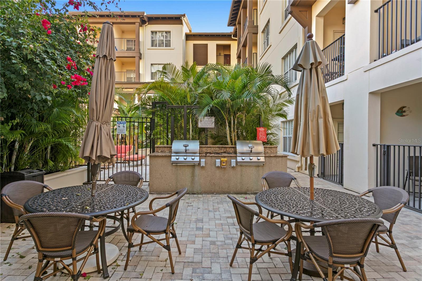 Image 44 of 51 For 200 4th Avenue S 401