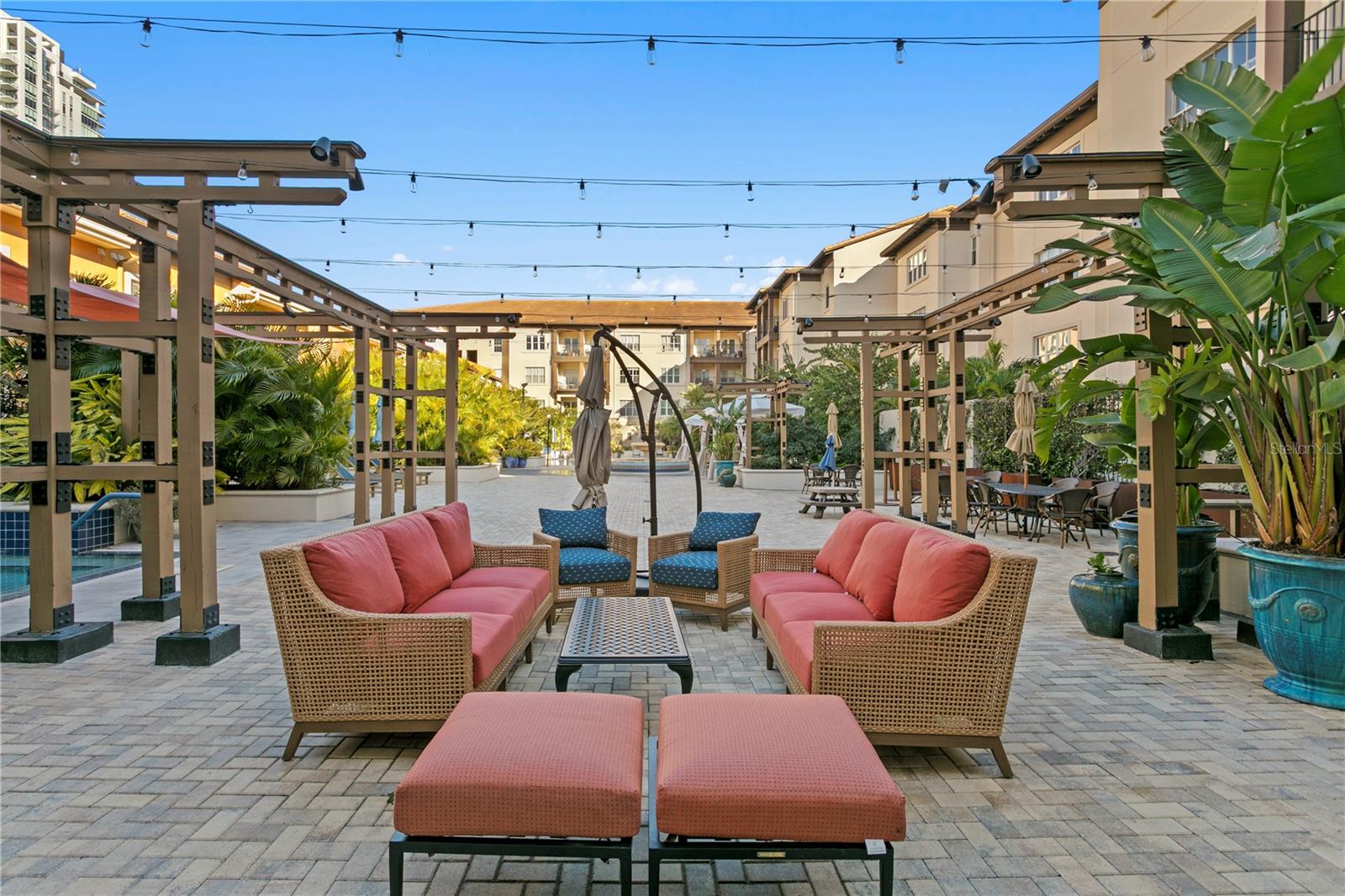 Image 45 of 51 For 200 4th Avenue S 401