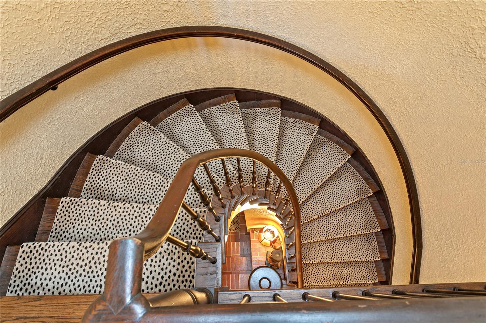 Image 42 of 76 For 7211 3rd Avenue S