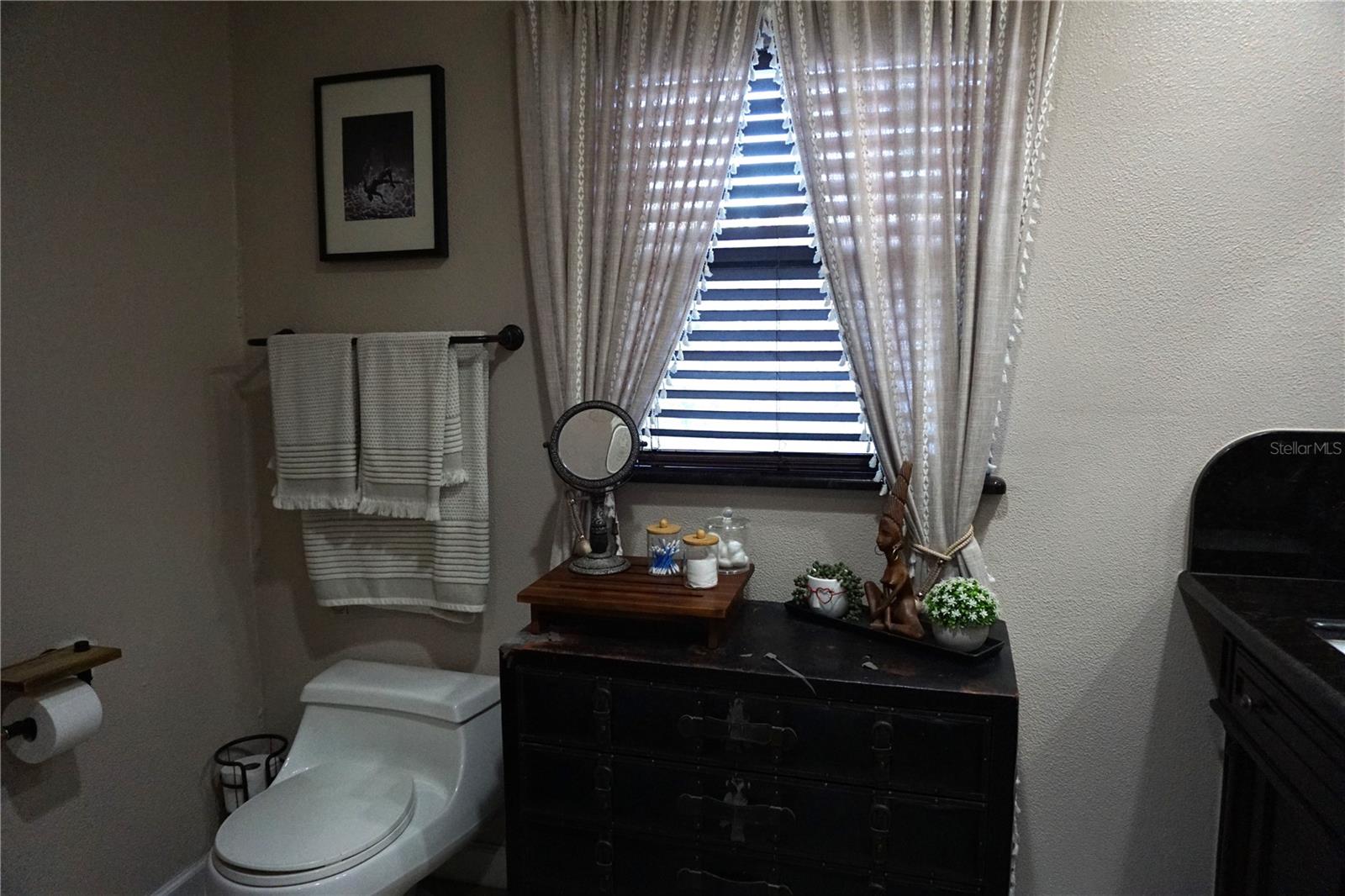 Image 15 of 32 For 2300 37th Avenue N