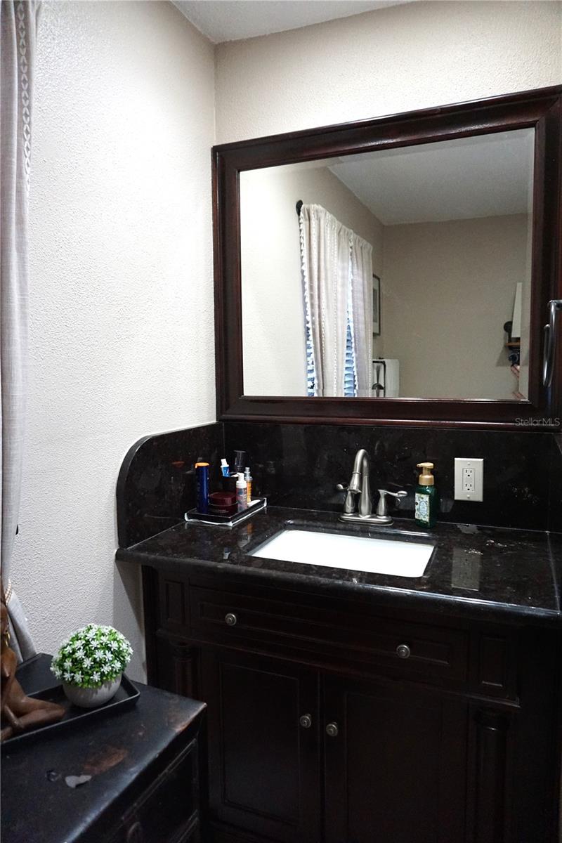 Image 16 of 32 For 2300 37th Avenue N