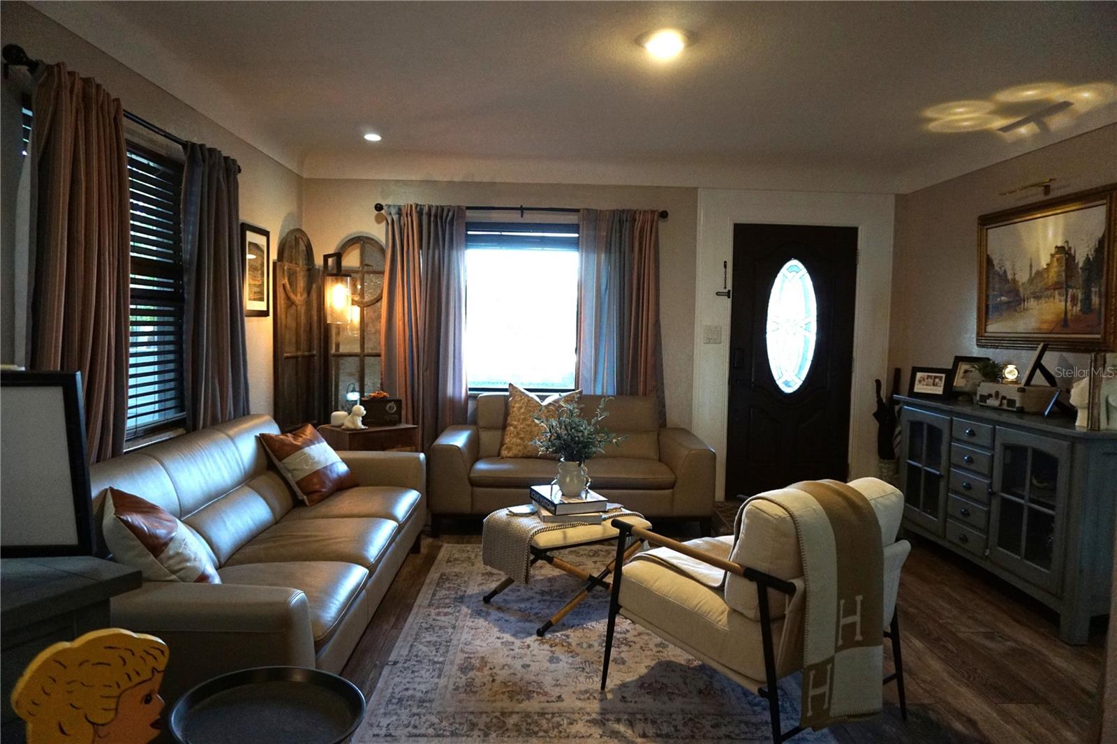 Image 2 of 32 For 2300 37th Avenue N