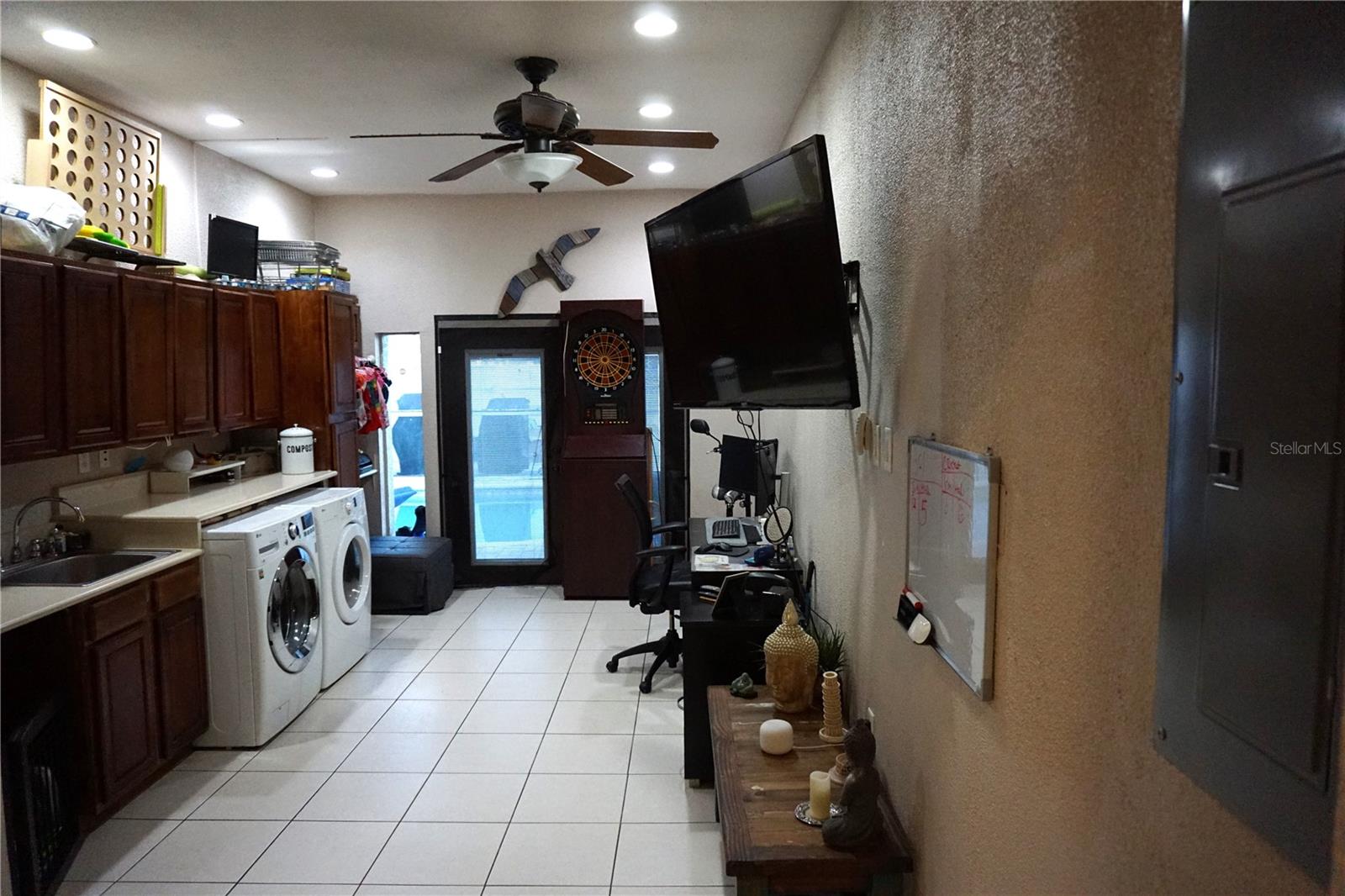 Image 24 of 32 For 2300 37th Avenue N