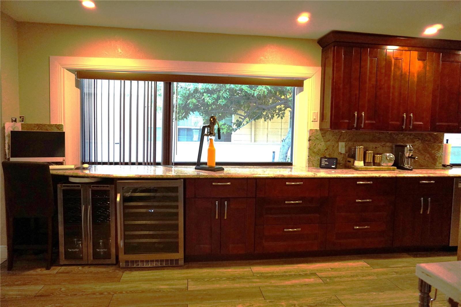 Image 8 of 32 For 2300 37th Avenue N